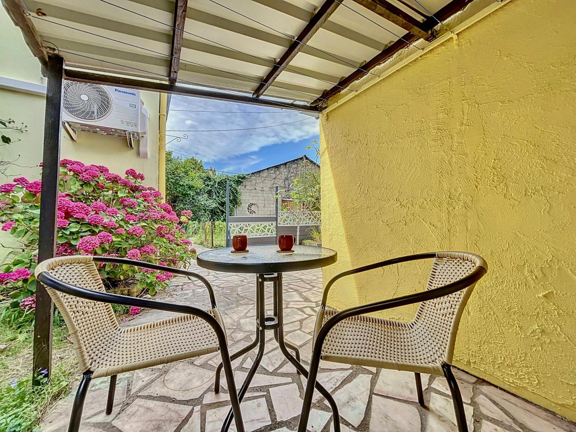 Maison Avec Jacuzzi Et Terrasse Pontault-Combault Eksteriør bilde